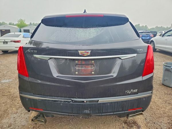2017 CADILLAC XT5 Base