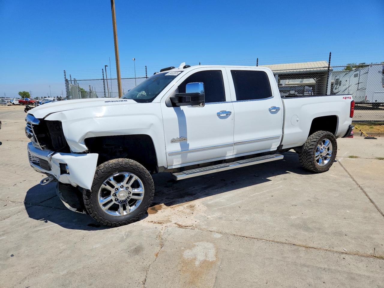 2017 CHEVROLET SILVERADO High Country