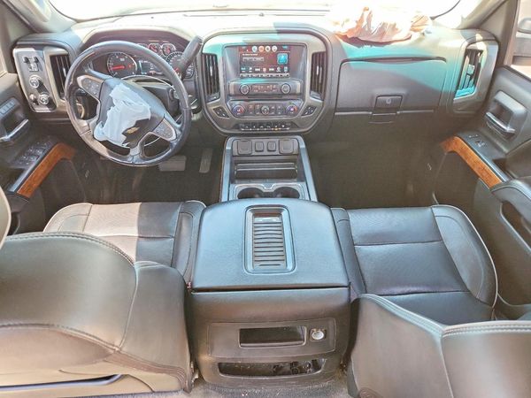 2017 CHEVROLET SILVERADO High Country