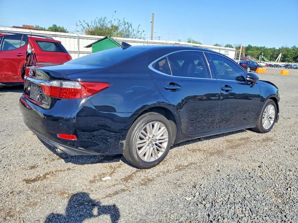 2015 LEXUS ES