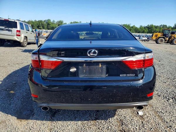 2015 LEXUS ES
