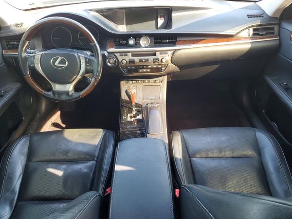 2015 LEXUS ES