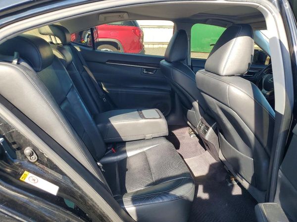 2015 LEXUS ES