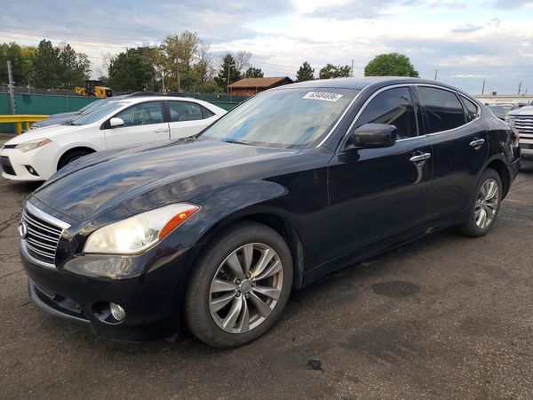 2012 INFINITI M56