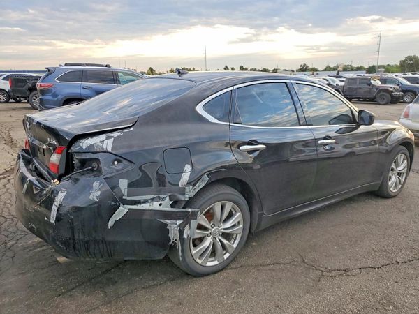 2012 INFINITI M56