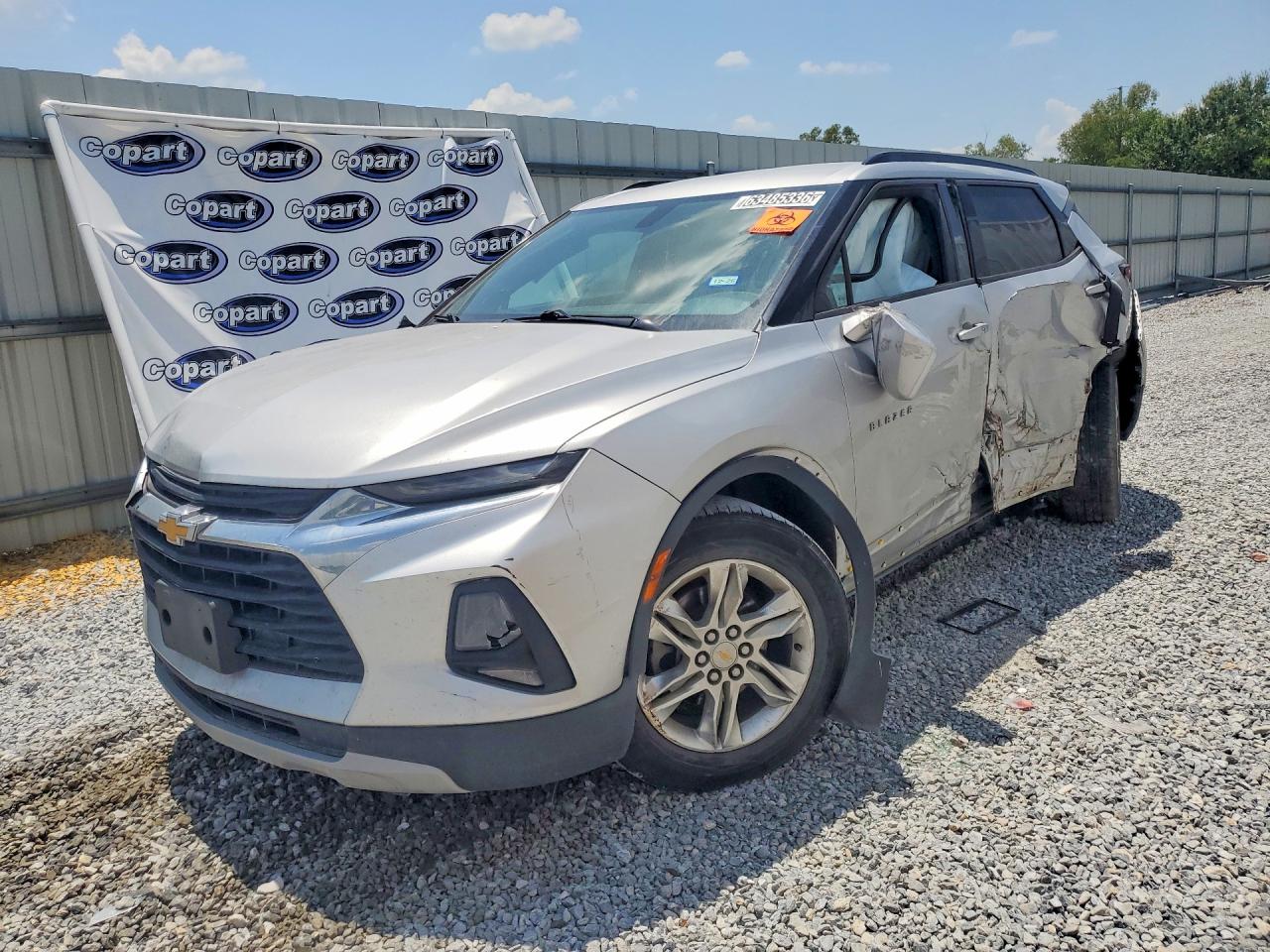 2020 CHEVROLET BLAZER 2LT — Front 3/4
