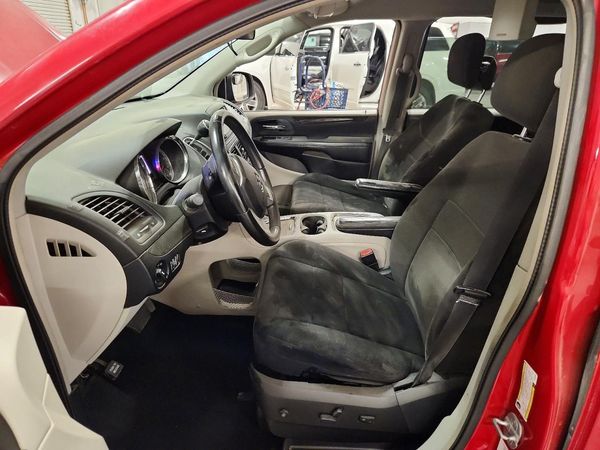 2012 DODGE CARAVAN Crew — DENT
