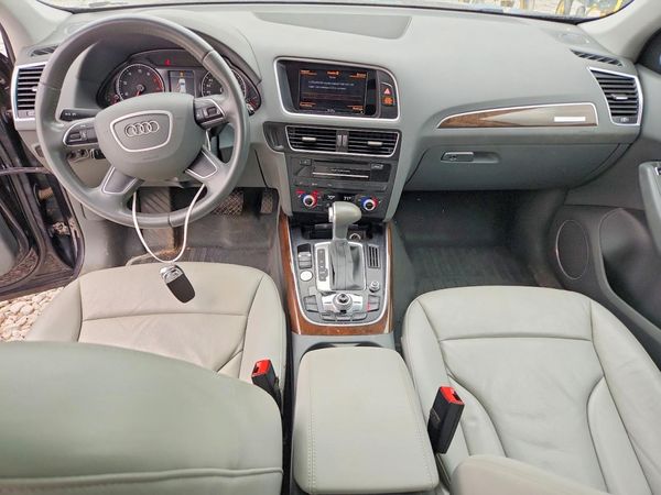 2016 AUDI Q5 quattro Premium Plus