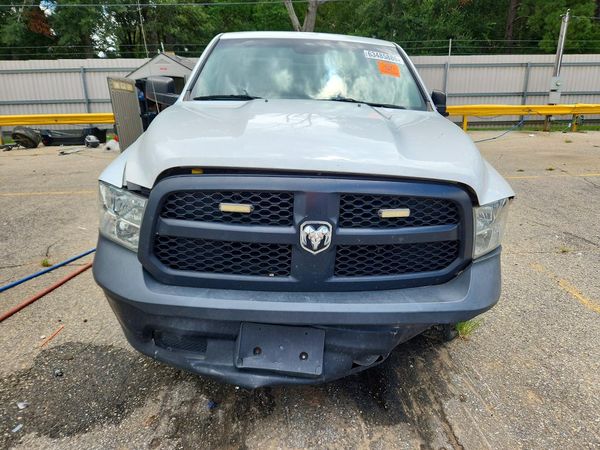 2017 RAM 1500 ST CREW CAB 4X4