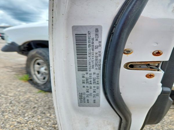 2017 RAM 1500 ST CREW CAB 4X4
