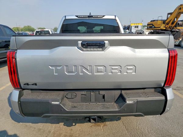 2026 TOYOTA TUNDRA