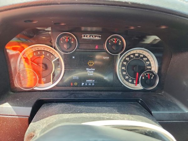 2015 RAM 1500 SPORT CREW CAB 4X2