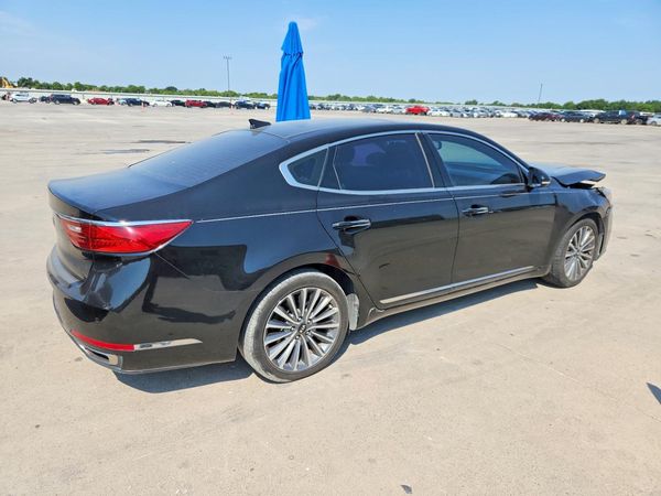 2017 KIA CADENZA
