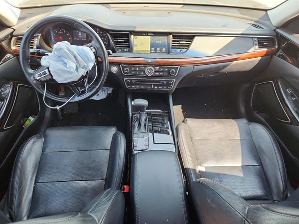 2017 KIA CADENZA