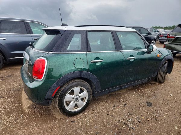 2015 MINI COOPER
