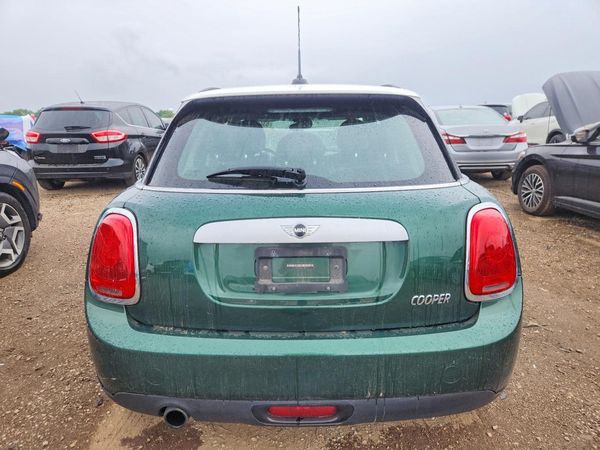 2015 MINI COOPER