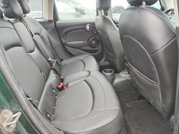 2015 MINI COOPER