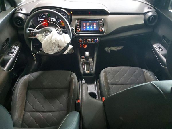 2020 NISSAN KICKS
