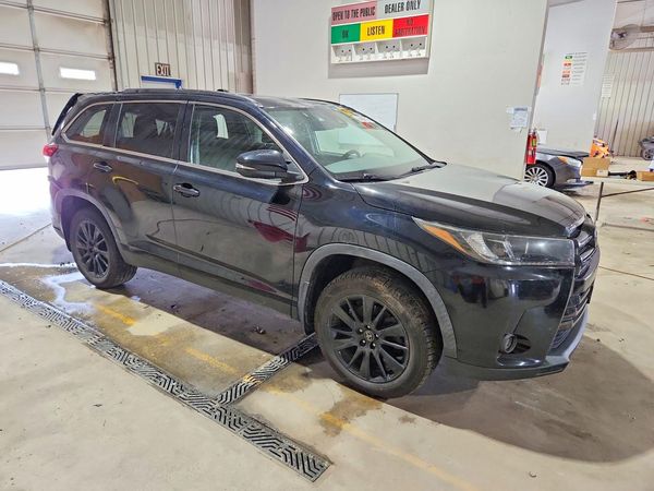 2019 TOYOTA HIGHLANDER SE/XLE