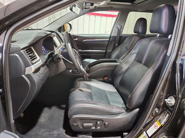 2019 TOYOTA HIGHLANDER SE/XLE