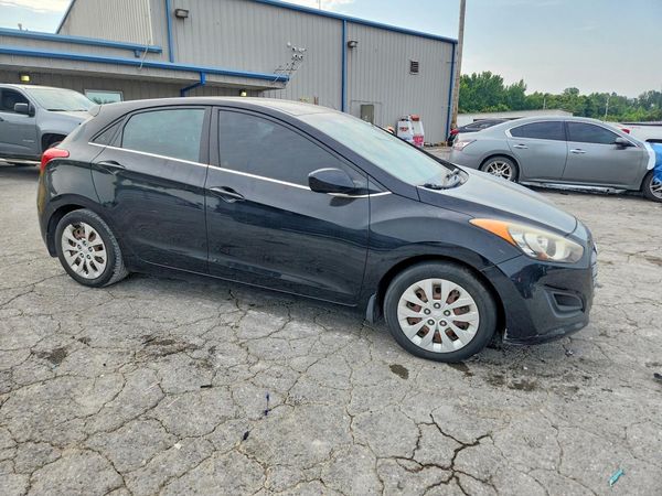 2016 HYUNDAI ELANTRA — Passenger 3/4