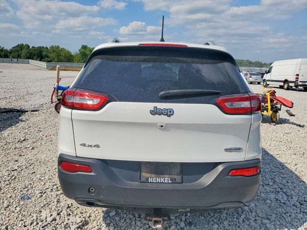 2018 JEEP CHEROKEE LATITUDE PLUS 4X4