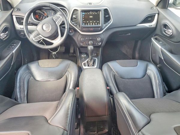 2018 JEEP CHEROKEE LATITUDE PLUS 4X4