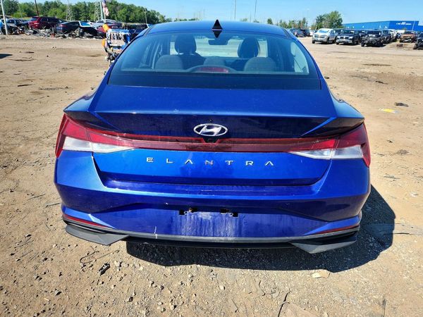 2022 HYUNDAI ELANTRA SEL