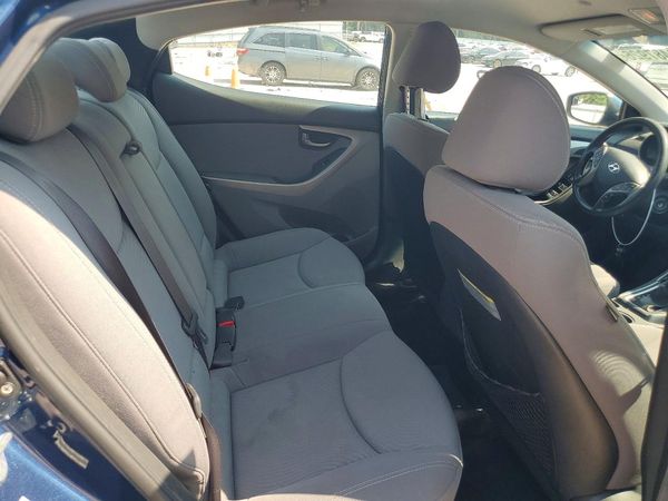 2015 HYUNDAI ELANTRA GLS(Middle)