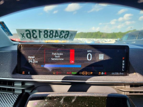 2024 FORD MUSTANG Select