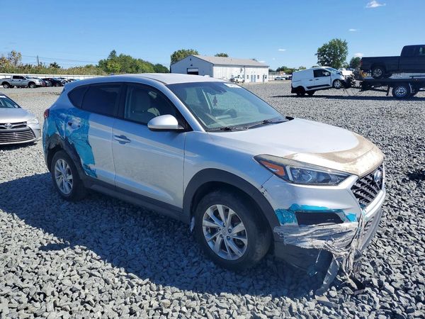 2019 HYUNDAI TUCSON SE — Passenger 3/4