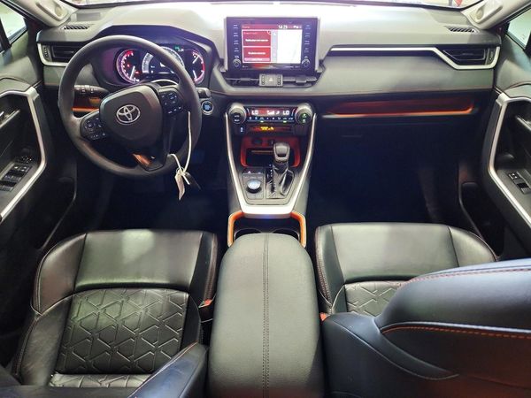 2019 TOYOTA RAV4