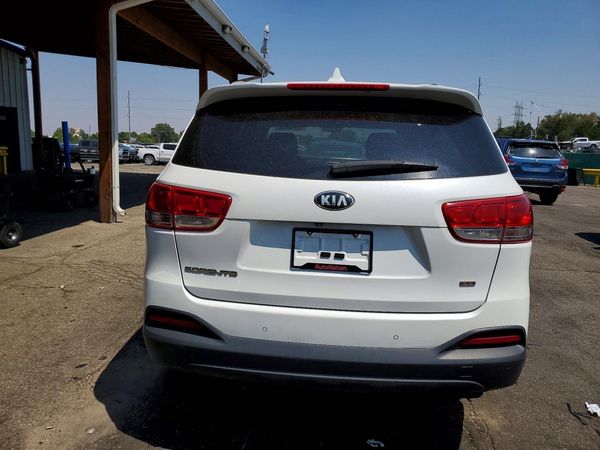2017 KIA SORENTO