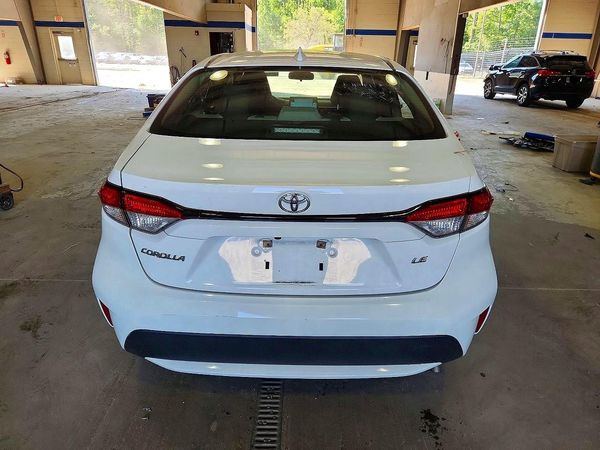 2021 TOYOTA COROLLA