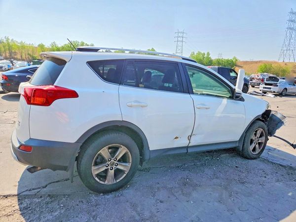 2015 TOYOTA RAV4