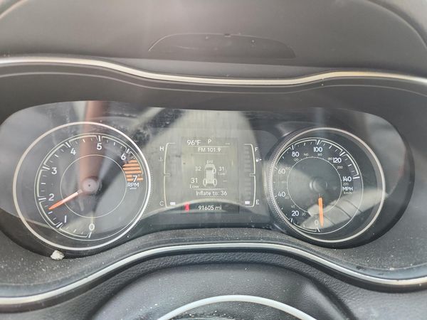 2019 JEEP CHEROKEE LATITUDE FWD