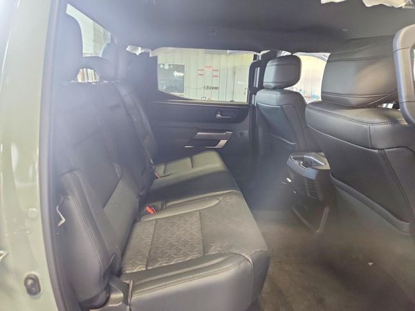 2025 TOYOTA TUNDRA SR5