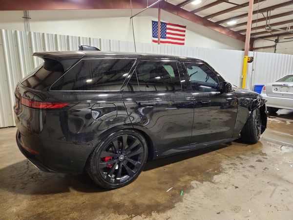 2025 LAND ROVER RANGE ROVER SPORT P400 Dynamic SE