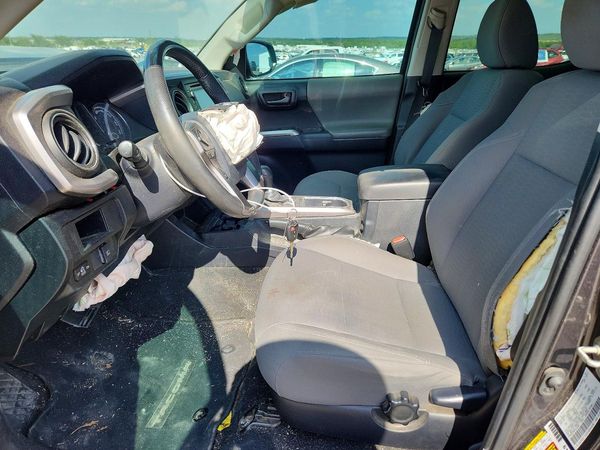 2019 TOYOTA TACOMA SR5