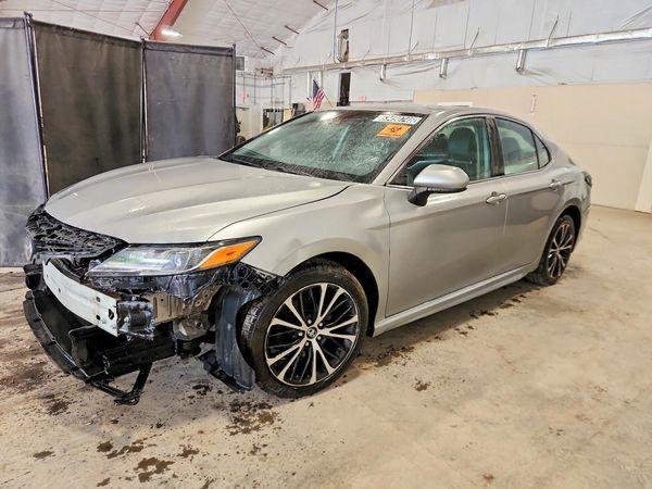 2019 TOYOTA CAMRY