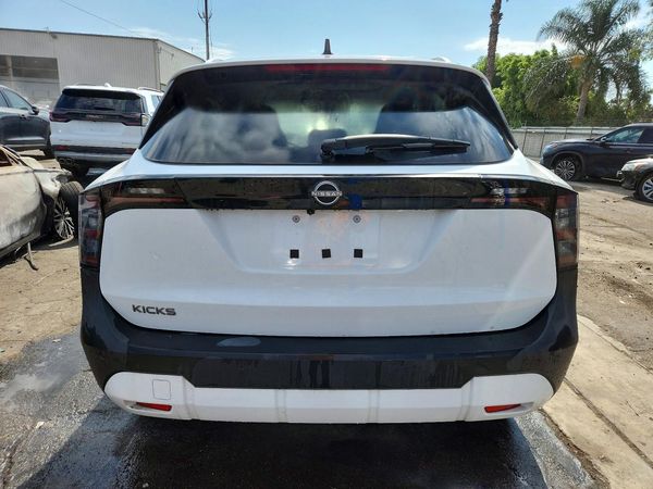 2026 NISSAN KICKS SV