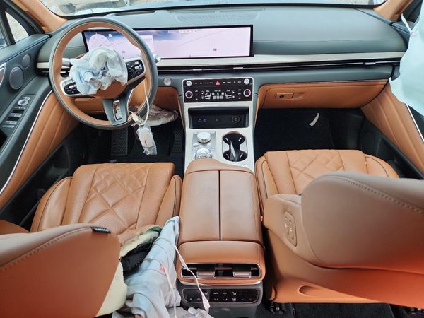 2025 GENESIS GV80 3.5T Prestige