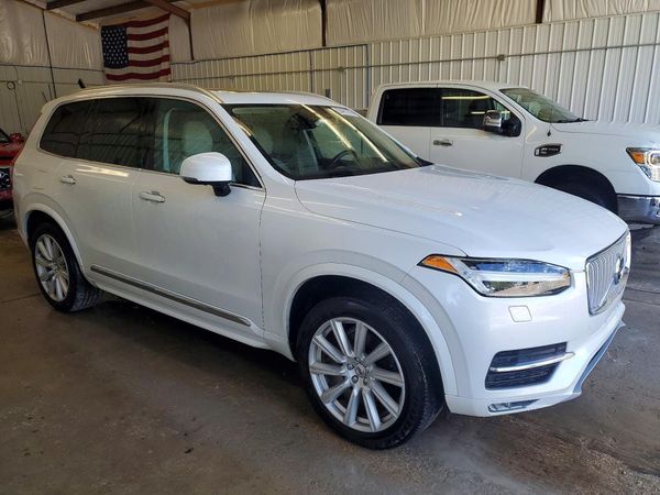 2016 VOLVO XC90