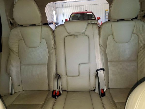 2016 VOLVO XC90