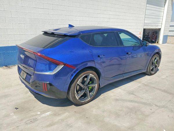 2023 KIA EV6