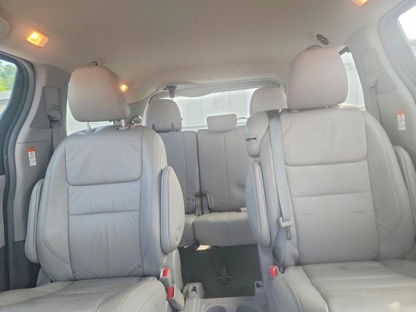 2018 TOYOTA SIENNA