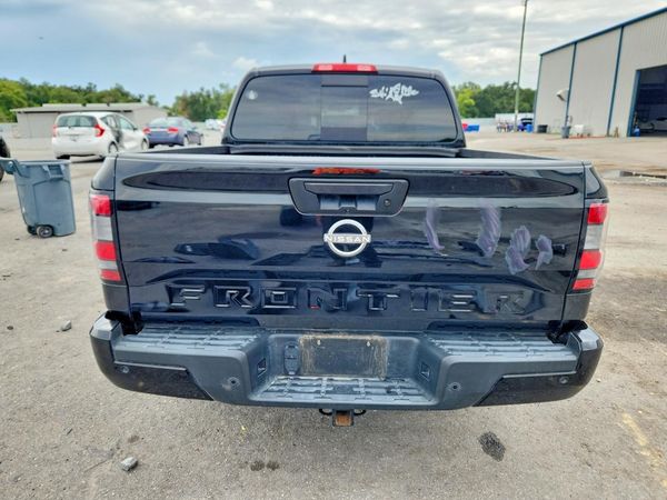 2025 NISSAN FRONTIER