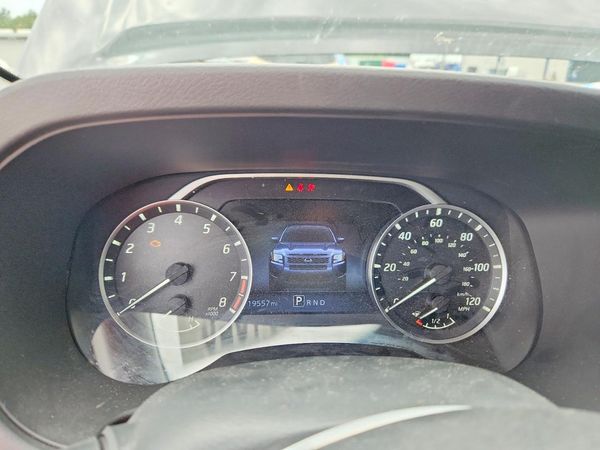 2025 NISSAN FRONTIER