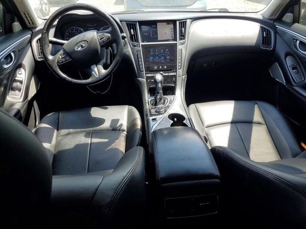 2017 INFINITI Q50