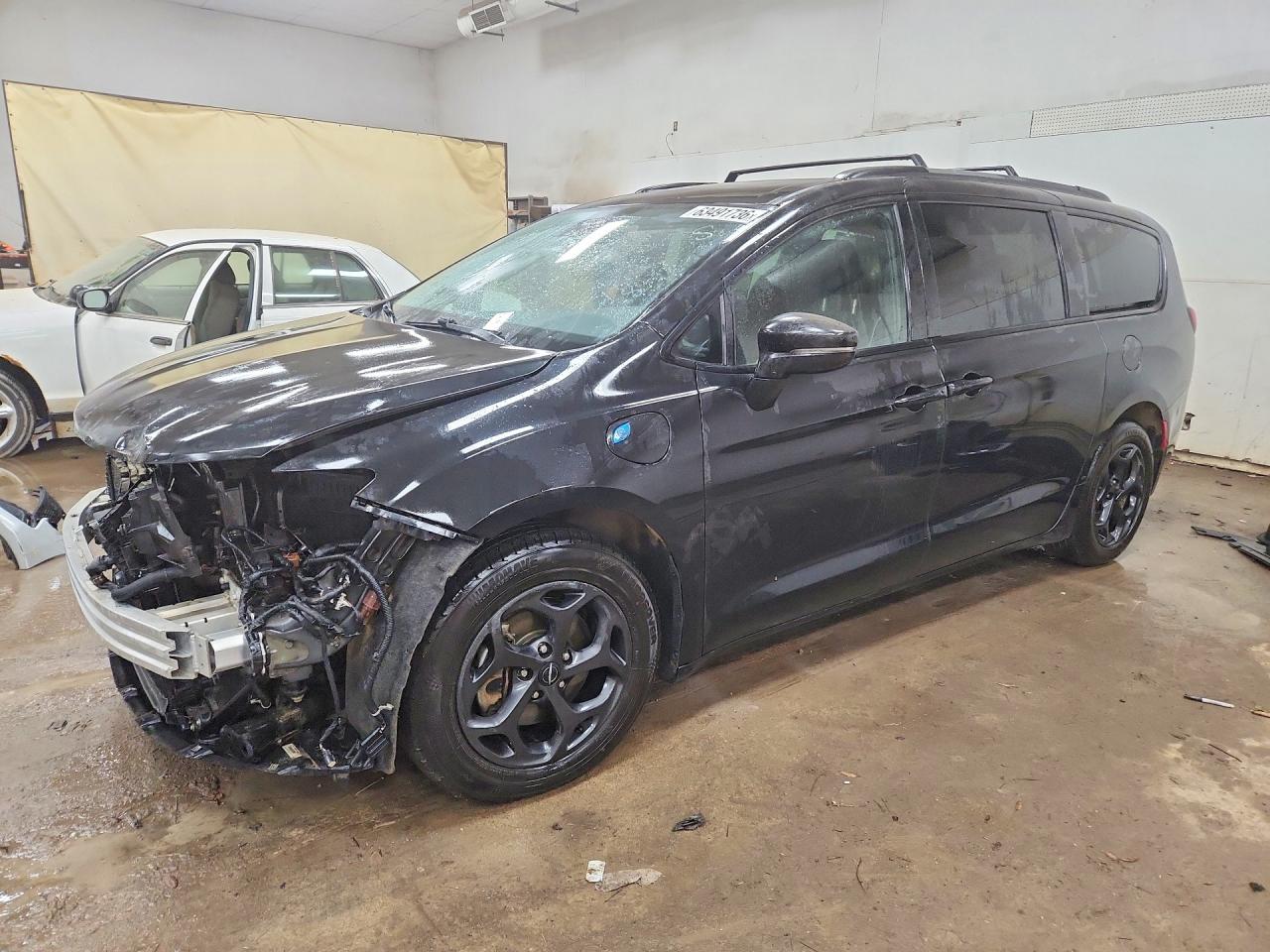 2021 CHRYSLER PACIFICA